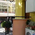 شقة فندقية Desiree 4*