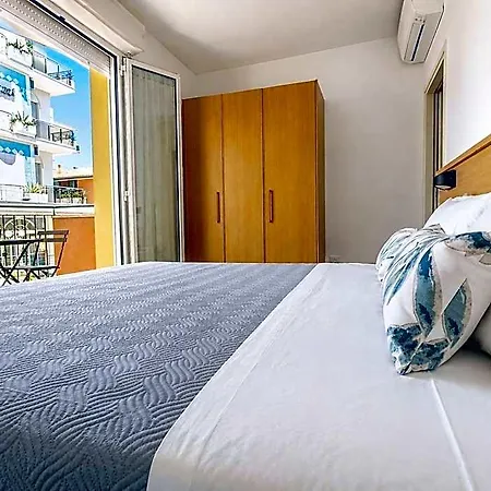 Aparthotel Désirée