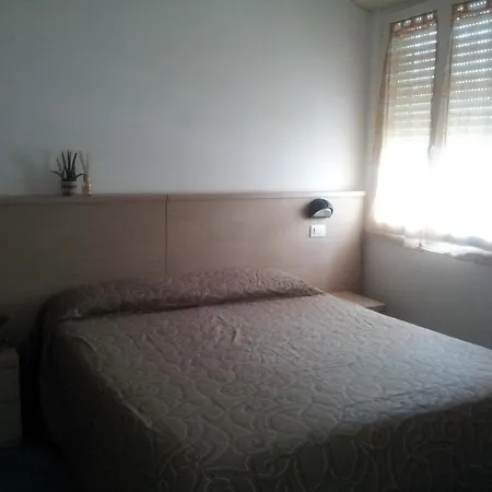 Desiree 4*